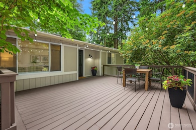9820 NE Beach Crest Dr, Bainbridge Island, WA 98110 - photo 2