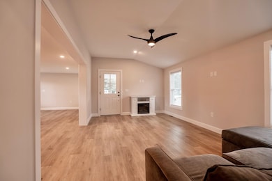 14 S Emperor Dr, Concord, NH 03303 - photo 3