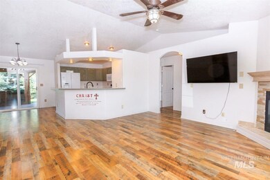 522 Fall Dr, Nampa, ID 83686 - photo 5