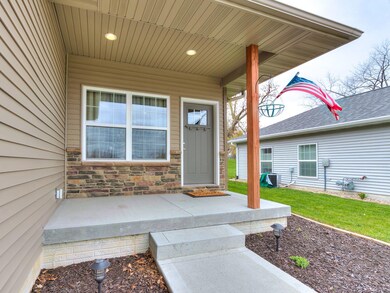 1423 Linn St-8