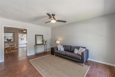 64 Stonegate Dr, Bedford, TX 76022 - photo 4