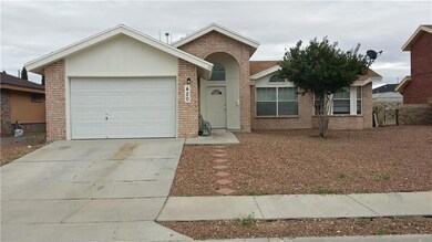 420 Katherine Dr, Horizon City, TX 79928 - photo 2