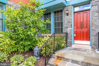 920 Slaters Ln, Alexandria, VA 22314 - photo 3