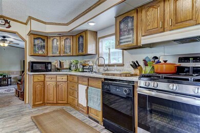 21 Roland Dr, Allenstown, NH 03275 - photo 5