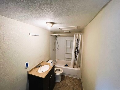 190 D St NE, Linton, IN 47441 - photo 7