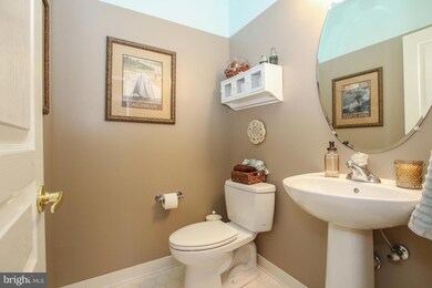 20901 Waterbeach Place, Sterling, VA 20165 - photo 4