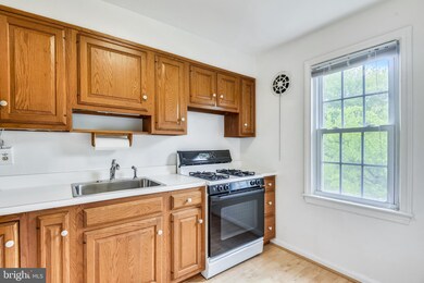 6513 Potomac Ave unit B2, Alexandria, VA 22307 - photo 5