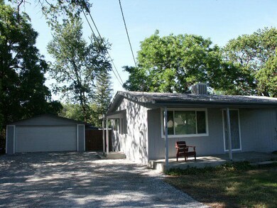 3110 Nicolet