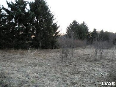 5190 Chestnut St, Emmaus, PA 18049 - photo 3