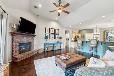 813 E Seattle St, Broken Arrow, OK 74012 - photo 6