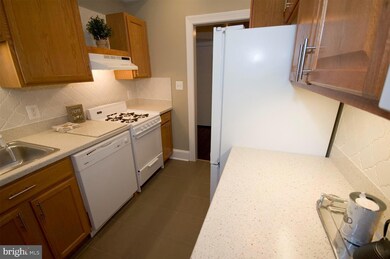 1825 Florida Ave NW unit 2, Washington, DC 20009 - photo 4