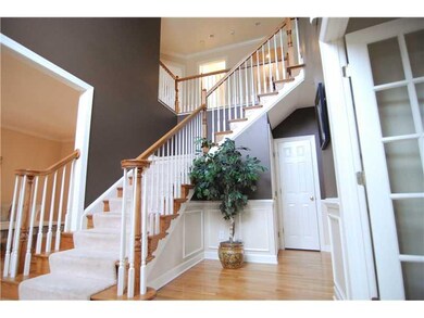 Entry/Foyer.