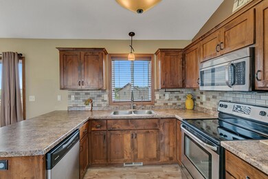 1664 34th St NE, Sauk Rapids, MN 56379 - photo 3