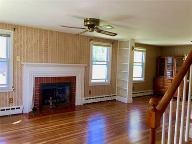 36 Dyer St, Warren, RI 02885 - photo 5