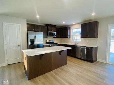 2056 Bouquet Dr, Danville, IN 46122 - photo 4