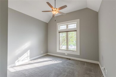 1506 Ventnor Ln, Raymore, MO 64083 - photo 7