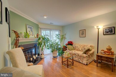 19913 Appledowre Cir, Germantown, MD 20876 - photo 4