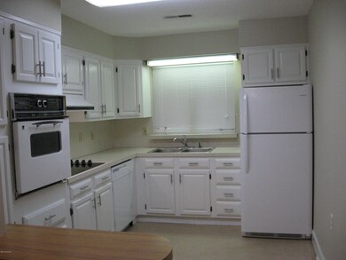 200 Santree Dr unit E9, Williamston, NC 27892 - photo 7