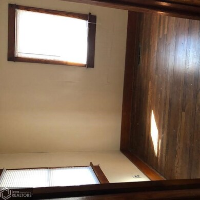 318 E Cass St, Osceola, IA 50213 - photo 2
