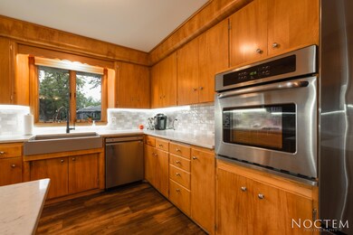 302 West Boulevard Ave-21