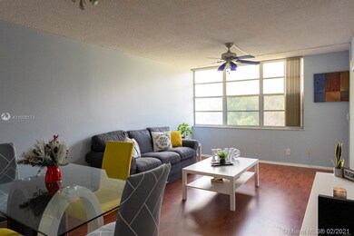 Live Oak Place unit 307, Davie, FL 33324 - photo 7