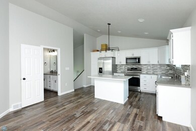 7243 26th St S, Fargo, ND 58104 - photo 6