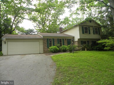 5374 View Point Ct, Sykesville, MD 21784 - photo 2