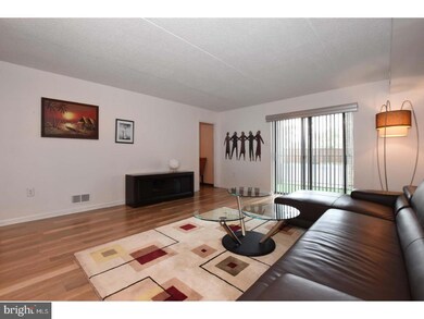 10207 Valley Forge Cir unit 207, King of Prussia, PA 19406 - photo 7