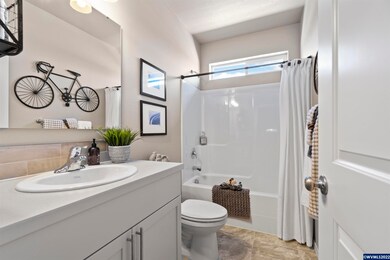 Similar photo - bathroom