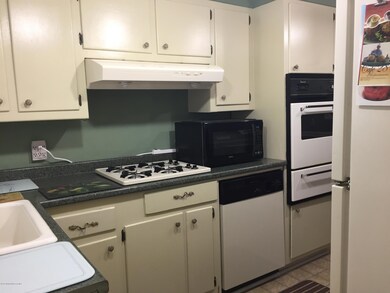 Light and bright kitchen