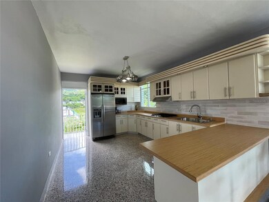 943 Celada unit 5, Gurabo, PR 00778 - photo 5