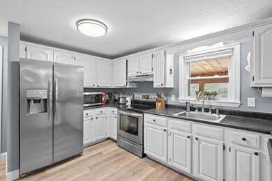 323 Pitman Rd, Center Barnstead, NH 03225 - photo 5