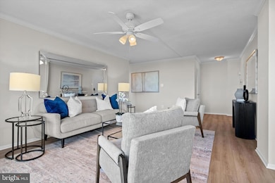 Hunting Creek Club unit 1414, Alexandria, VA 22303 - photo 5