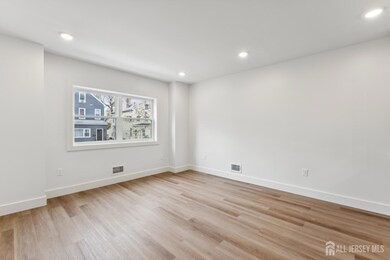 84 Hollywood Ave unit 1, East Orange, NJ 07018 - photo 5