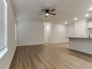 11606 Mackenzie Way, Yukon, OK 73099 - photo 5