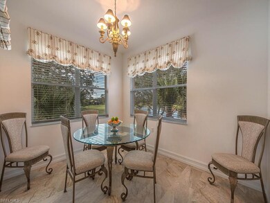 Dining with Panoramic Lake and Golf Views