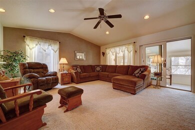 271 N Mcclellan St unit 118, Auburn, IN 46706 - photo 7