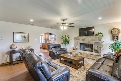 3100 Cool Jct, Millsap, TX 76066 - photo 4