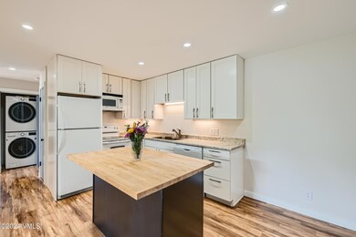 E212 Kitchen