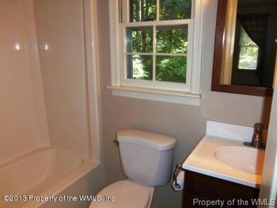 7219 DEER RUN MASTER BATH