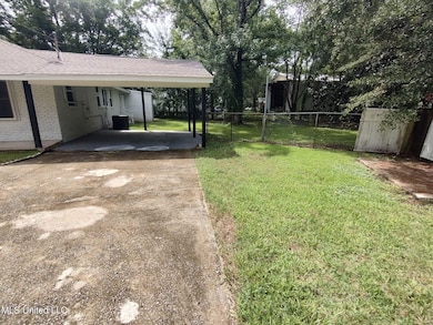 3100 Bellview Ave, Moss Point, MS 39563 - photo 5