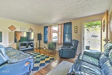 5470 Reedy Creek CD-8