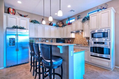 Breakfast Bar and Pendant Lighting