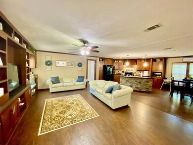 1035 Meadow Oaks St unit 1, Azle, TX 76020 - photo 4