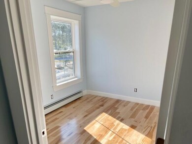 21 Juniper St, Old Orchard Beach, ME 04064 - photo 4