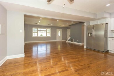 76 Clifton St, Edison, NJ 08817 - photo 4