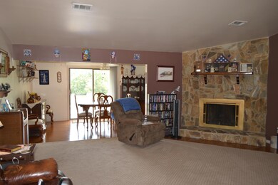 7112 Blache Ct, Jacksonville, FL 32210 - photo 4