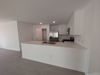 4618 Legacy Point, von Ormy, TX 78073 - photo 6