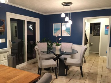 Breakfast Room