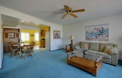 863 Livingroom